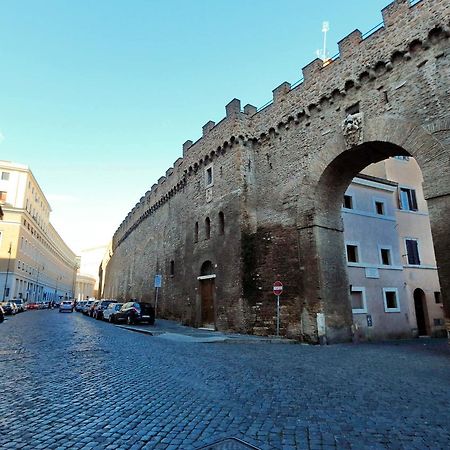 Characteristic Apartment Just Beside The Vatican Roma Exterior foto